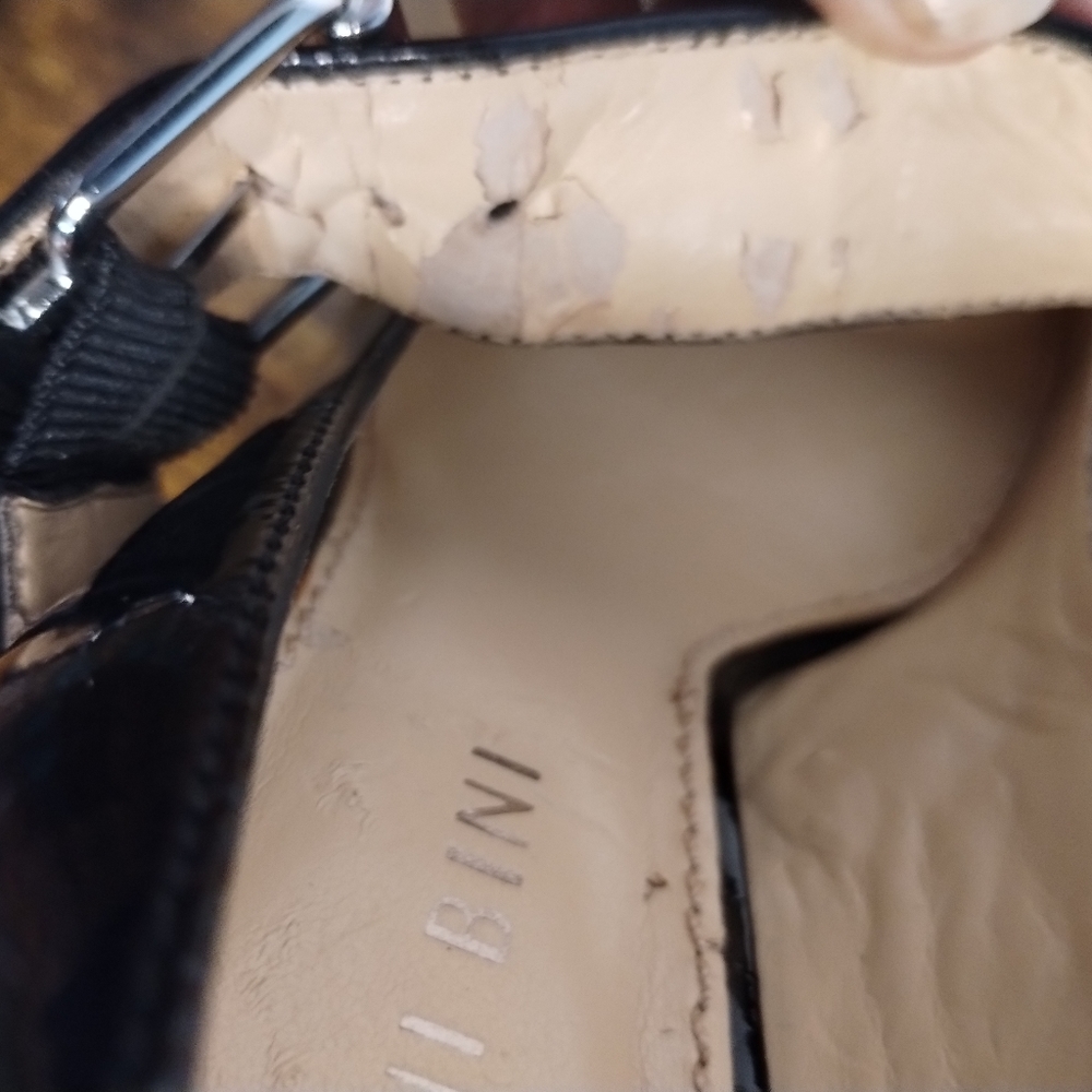 Shoes - Picture 6 of 6